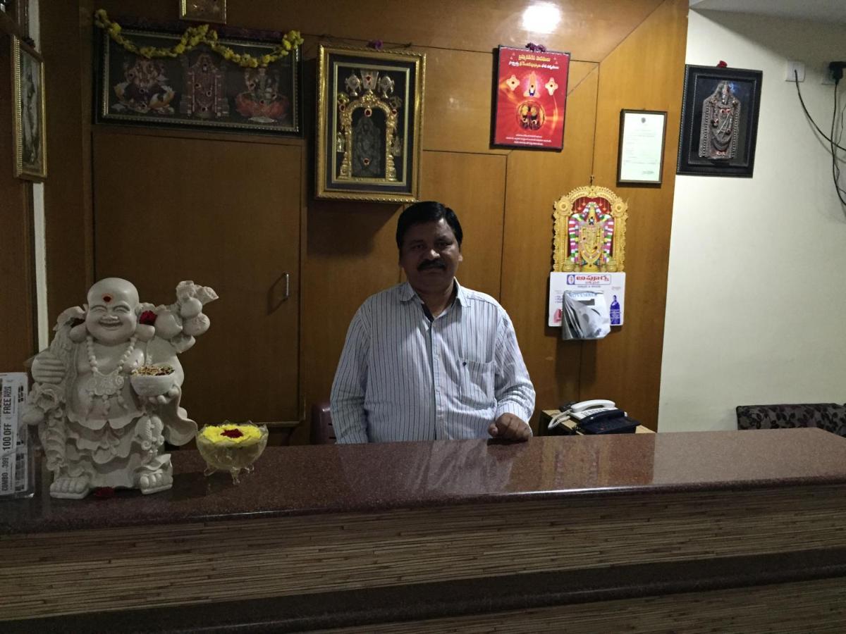 Hotel Suprabath Towers Tirupati Dış mekan fotoğraf